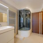 Luxury Penthouse With Lagoon View Terrace And Jacuzzi شقة *