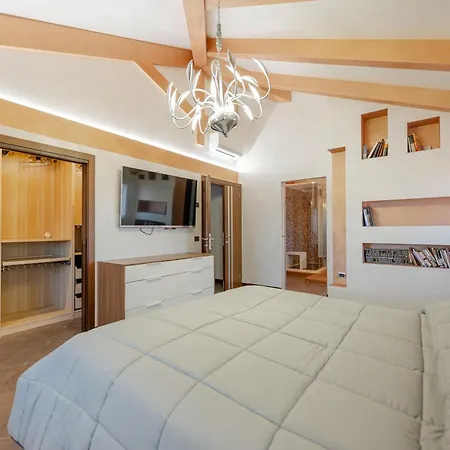 Luxury Penthouse With Lagoon View Terrace And Jacuzzi *