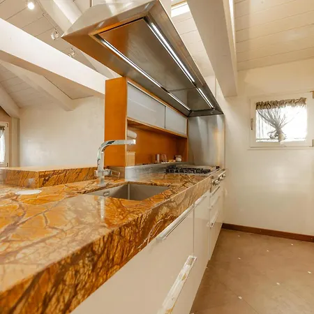 Luxury Penthouse With Lagoon View Terrace And Jacuzzi *