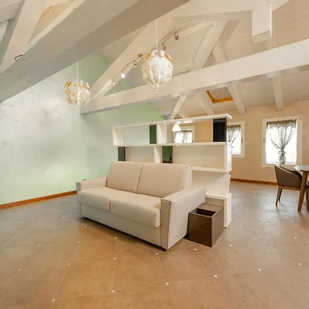 Luxury Penthouse With Lagoon View Terrace And Jacuzzi شقة *